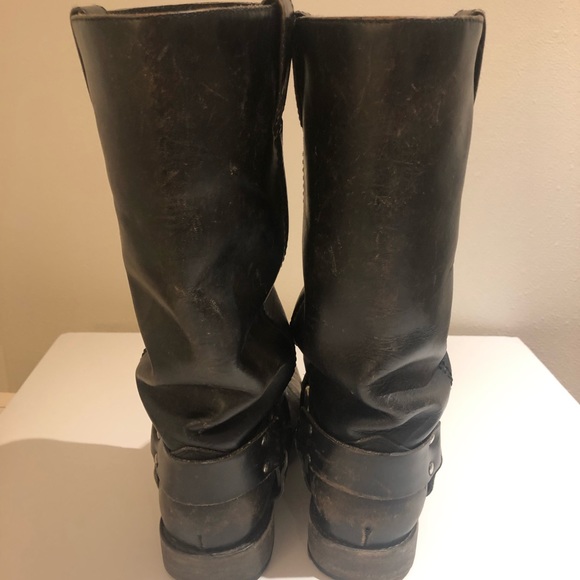 Women’s Frye Boots - Picture 6 of 8